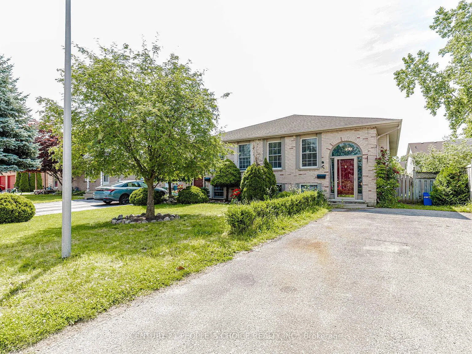 3 bed, $2,600 — Photo 2