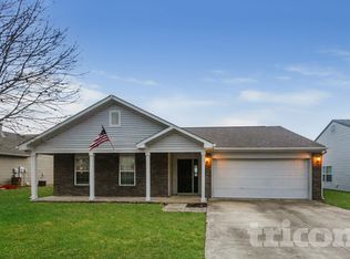 1082 Sunmeadow Cir, Franklin, IN 46131