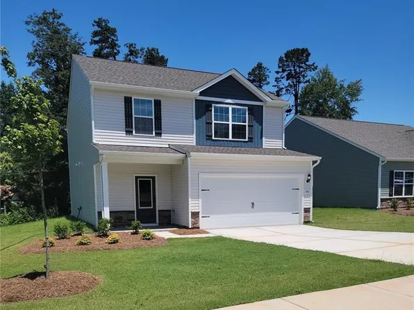 1041 Russell Dr, Winston Salem, NC 27127