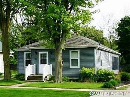 front of house - new siding!