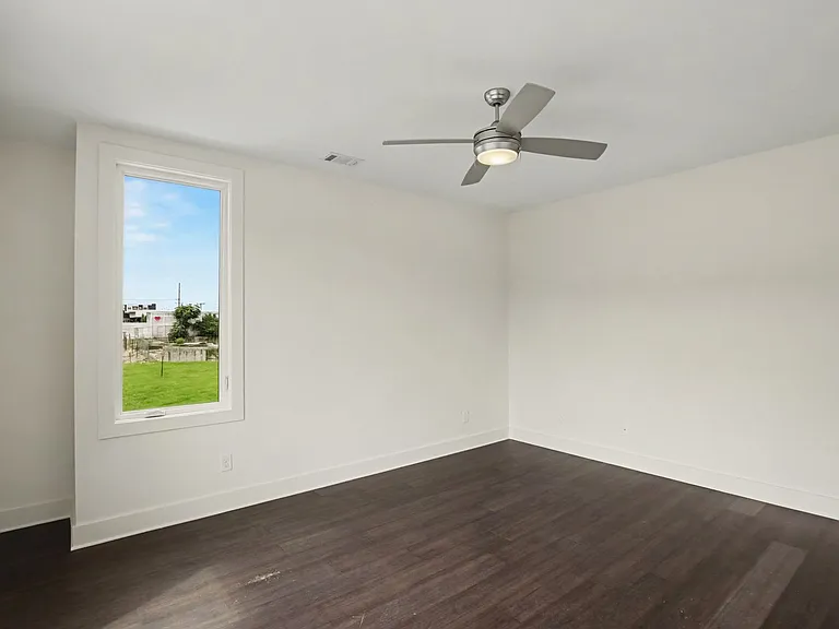 801 Main St — Photo 12