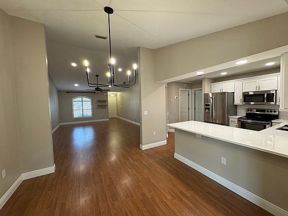 4th image of 5519 Cynthia Ln