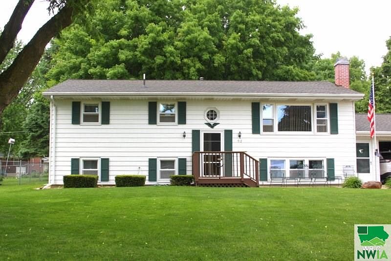 1st image of 912 Emerald Dr