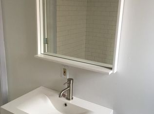 911 N 4th St APT 3, Philadelphia, PA 19123