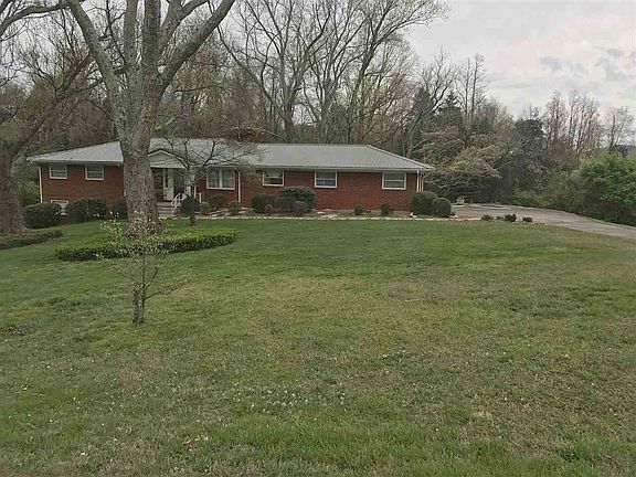 2nd image of 1005 N Fairmont Ave