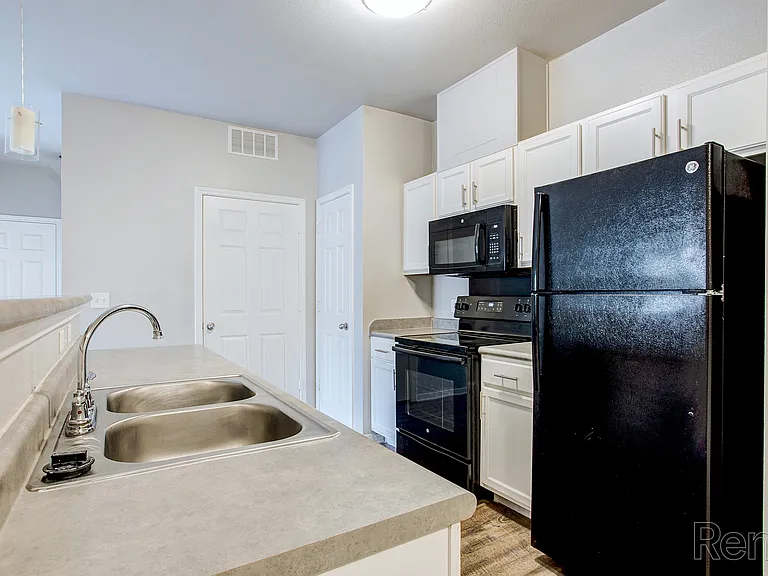 WEST GATE RIDGE — Photo 9