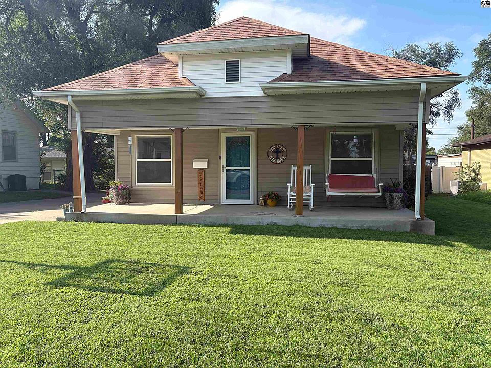 1st image of 1018 W 3rd St