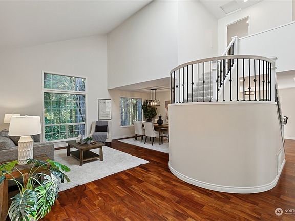 4th image of 3763 248th Avenue SE