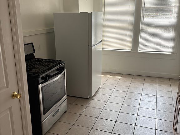 3rd image of 2680 North Blvd #1-4