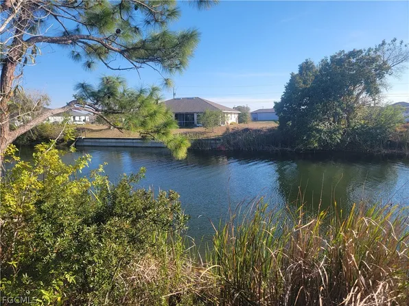 1126 NW 18th Ter, Cape Coral, FL 33993