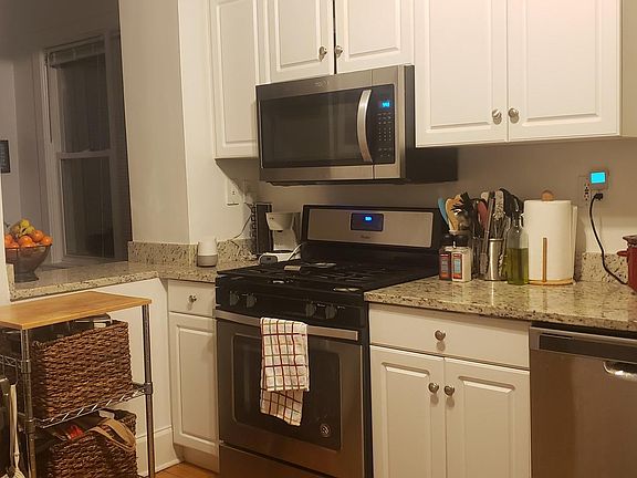 3rd image of 3706 N Magnolia Ave #2