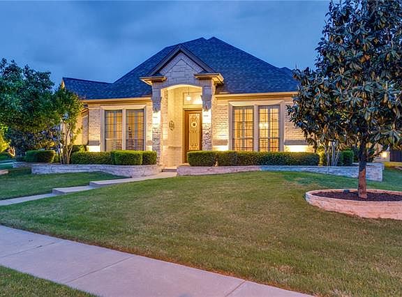 3rd image of 8321 Southridge Ct