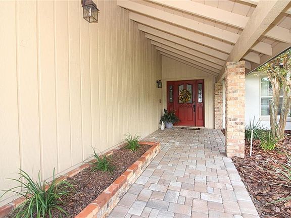 3rd image of 672 Riverpark Cir