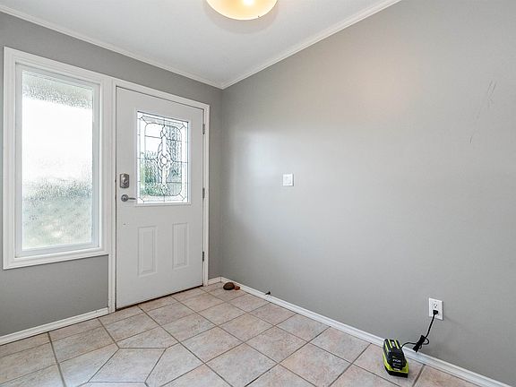4th image of 8683 Tilston St