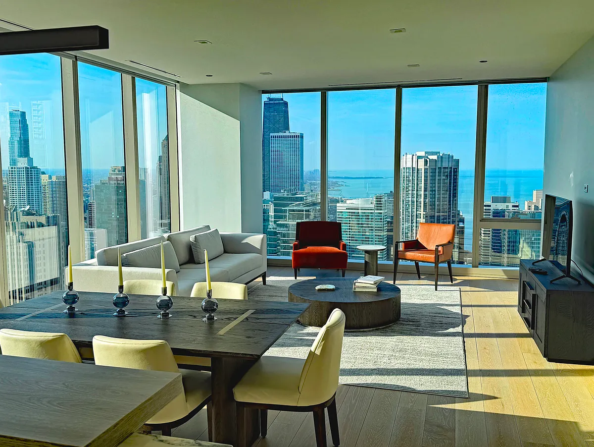 Building Photo - 363 E Wacker Dr #4902