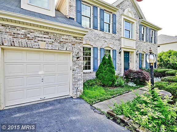 2nd image of 11704 Cygnet Dr