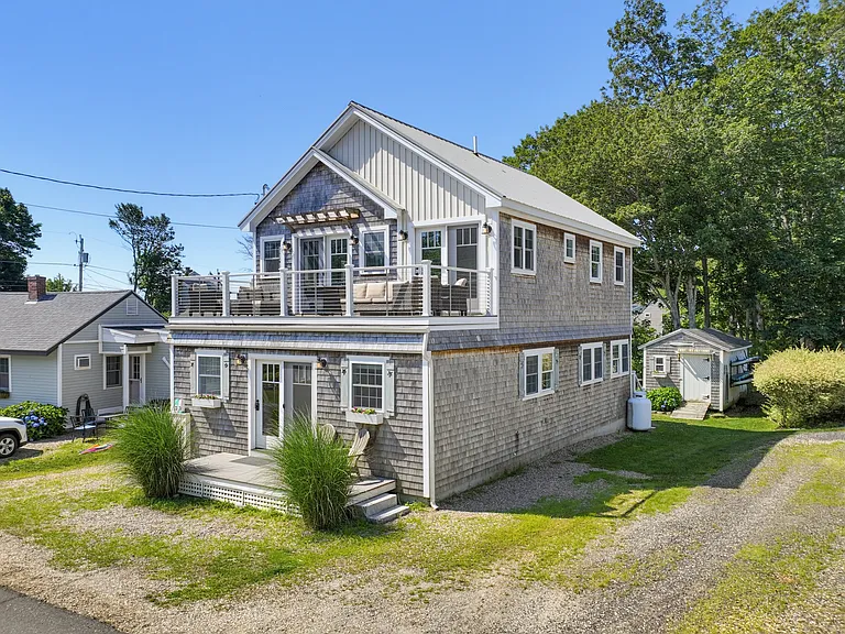 53 Bay Haven Rd — Photo 1