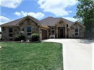 101 Jake Dr, Jarrell, TX 76537