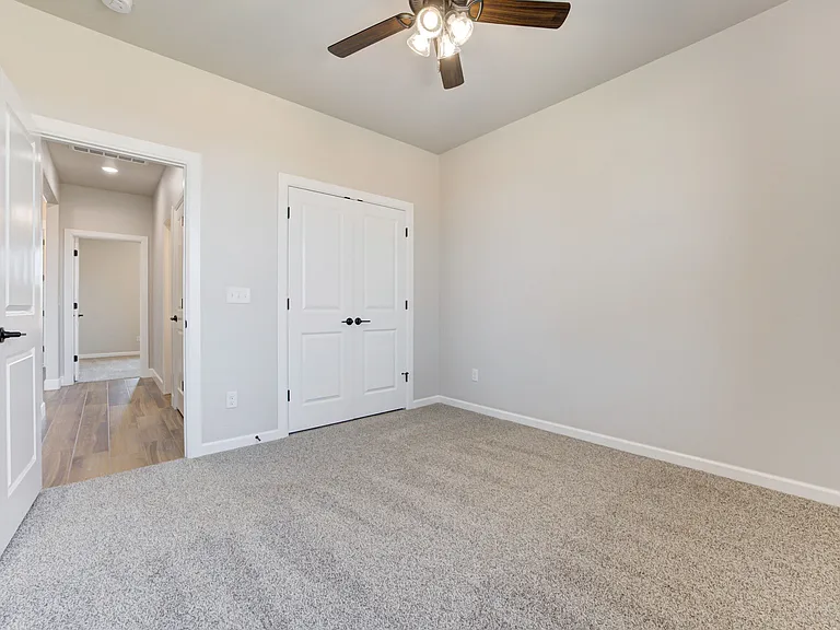 10421 SW 51st St — Photo 33