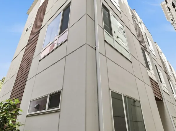 1498 NW 75th Street, Seattle, WA 98117