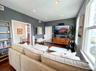 2935 N Ridgeway Ave APT 2R, Chicago, IL 60618