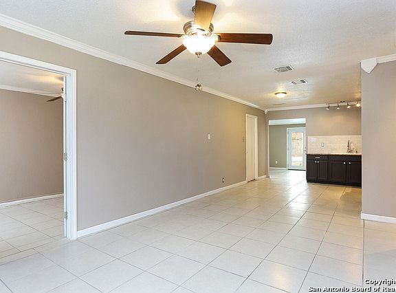 5th image of 6714 Paradise Oak Dr