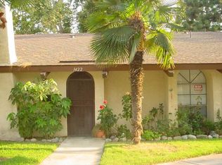 1422 Fredricks Ln, Upland, CA 91786
