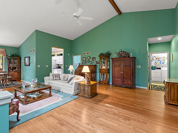 5th image of 13560 Latrobe Ave #13560