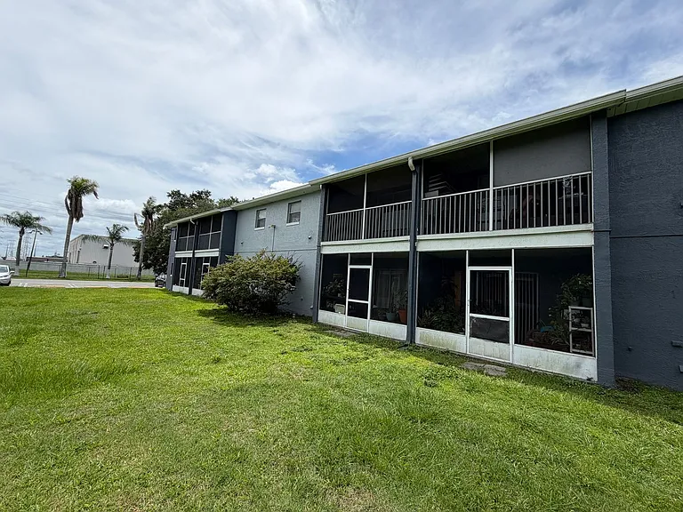 4124 Pershing Pointe Pl #4 — Photo 42
