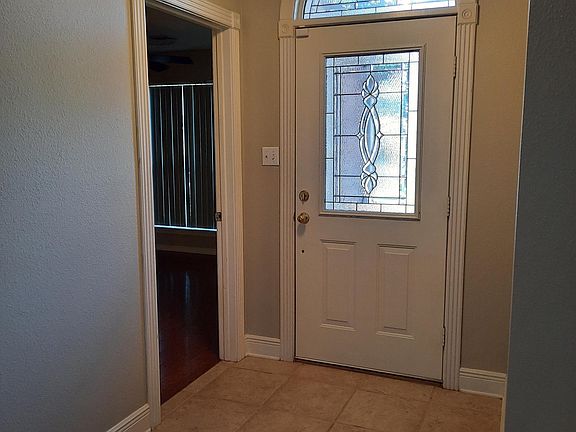 4th image of 2109 Barrington Dr