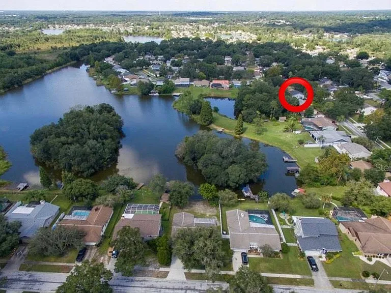 1352 Corner Oaks Dr — Photo 21