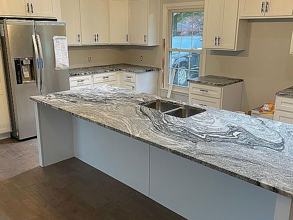 3rd image of 1813 Curling Way