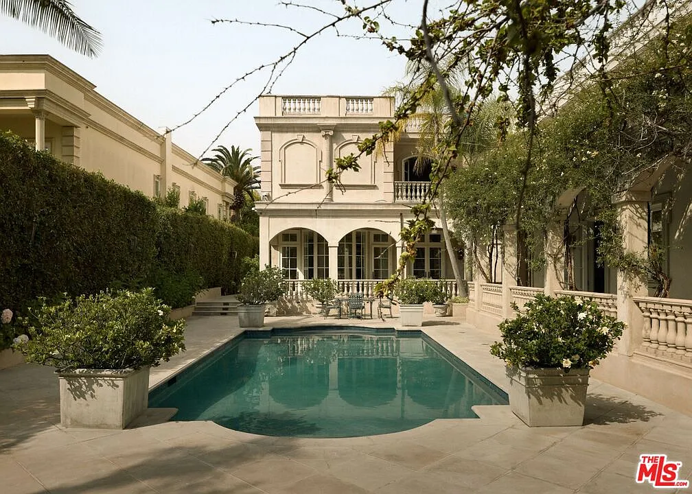 8 bed, 11.0 bath, 12000 sqft, $75,000 — Photo 4