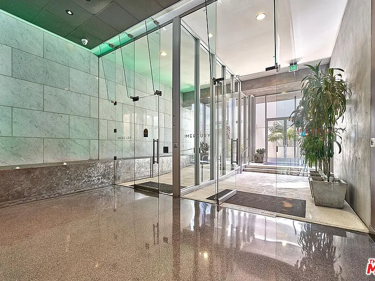 3810 Wilshire Blvd #408 — Photo 30