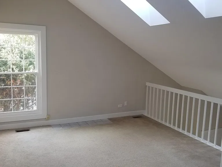 2S748 Timber Dr — Photo 10