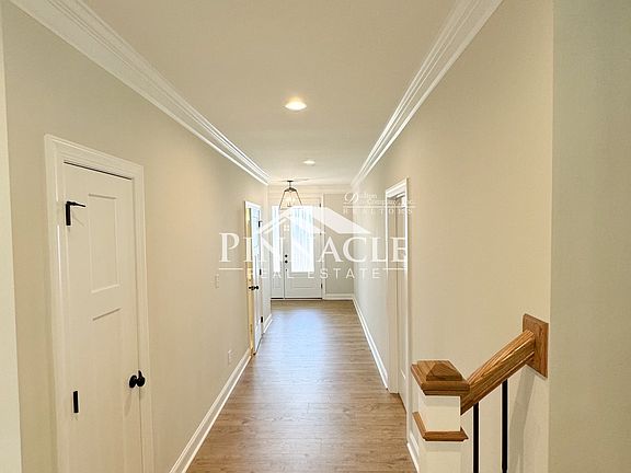 3rd image of 1164 Stoney Ridge Blvd