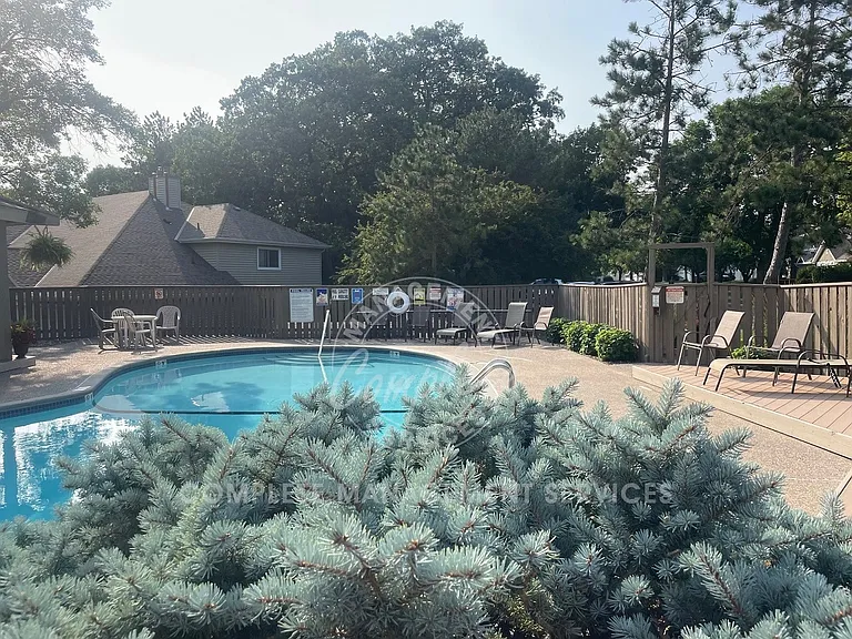 14325 Fairway Dr — Photo 18