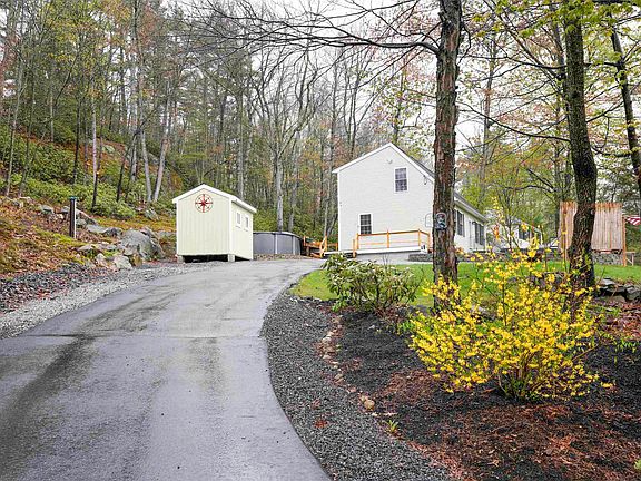 3rd image of 147 Mile Slip Road