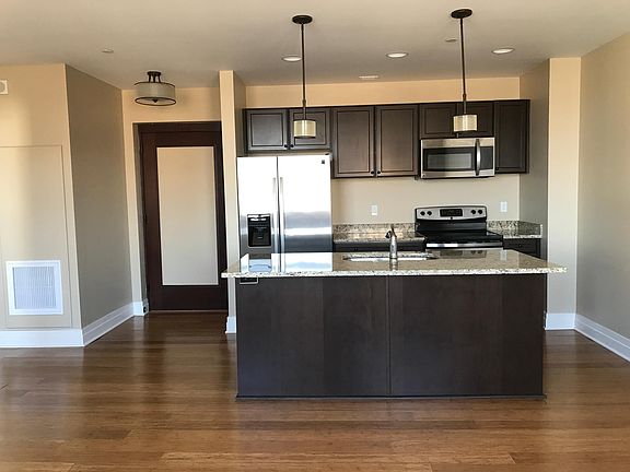 2nd image of 1 Park Ave #1413