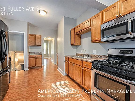 5th image of 531 Fuller Ave SE