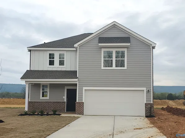 127 Vulcan St, Owens X Rds, AL 35763