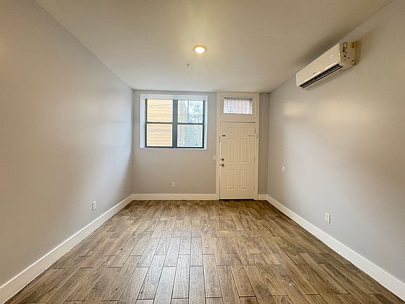 3rd image of 233 Martin Luther King Dr #1L