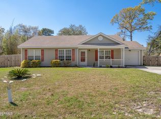 57 Southern Magnolia Dr, Beaufort, SC 29907