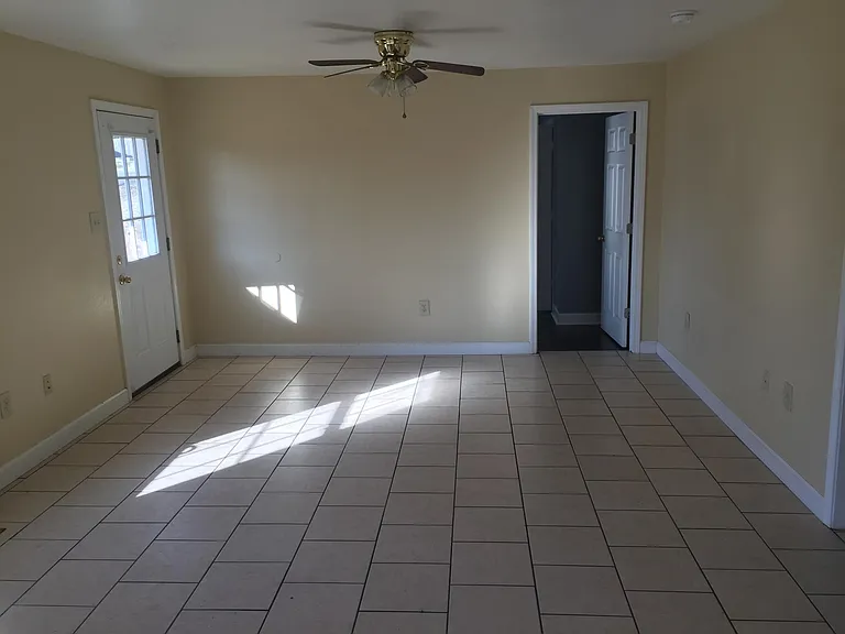 309 Cross St — Photo 5