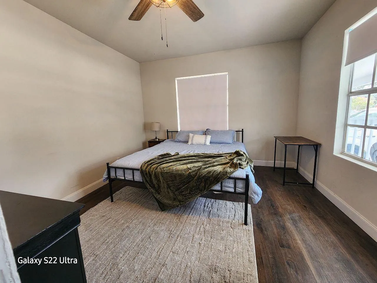 4 bed, 3.0 bath, 1499 sqft, $979 — Photo 1