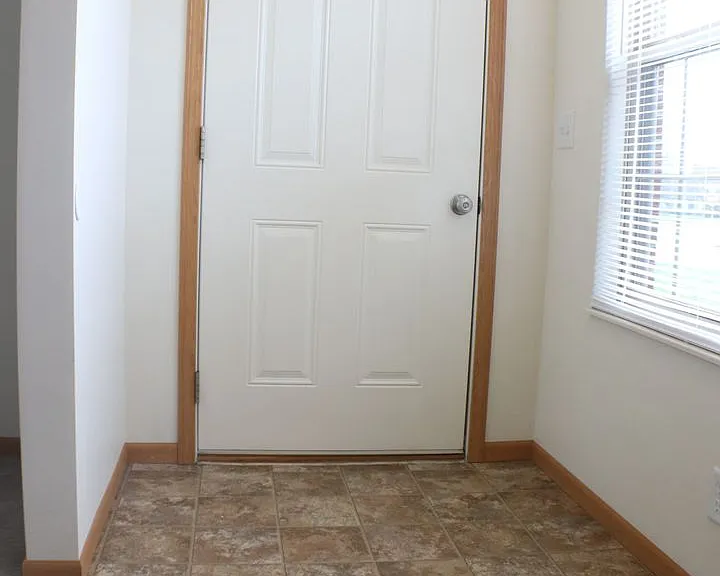 2240 Morning Glory Cir — Photo 4