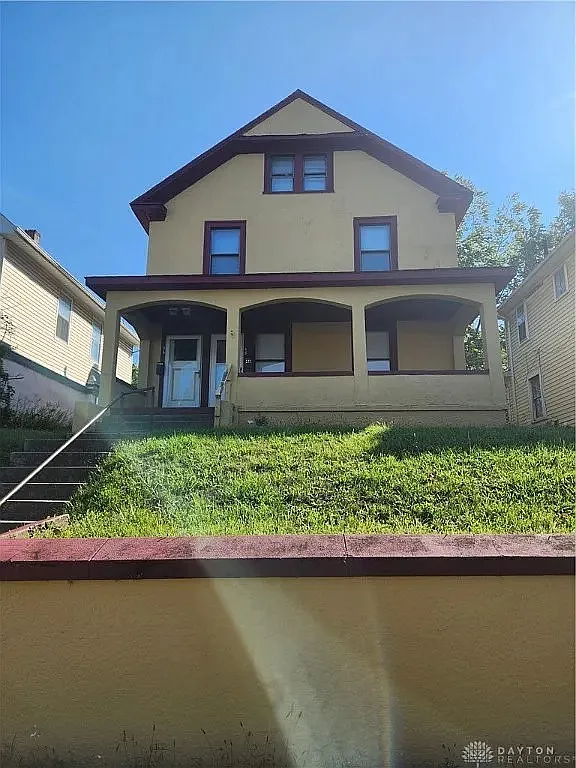 48 Indiana Ave — Photo 2