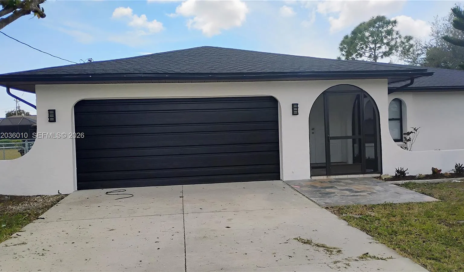 3 bed, 2.0 bath, $3,000 — Photo 1
