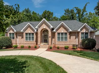3730 Carmel Forest Dr, Charlotte, NC 28226