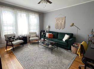 2604 W Altgeld St #1, Chicago, IL 60647